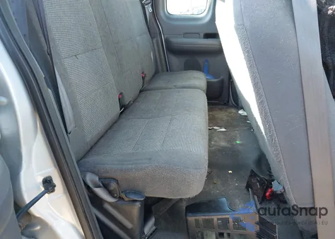 2003 Ford F-150 Lariat/Xl/Xlt z USA, uszkodzony, nr VIN 2FTRX18W23CA62238